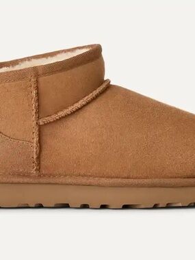 Ugg Classic Ultra Mini (never worn)